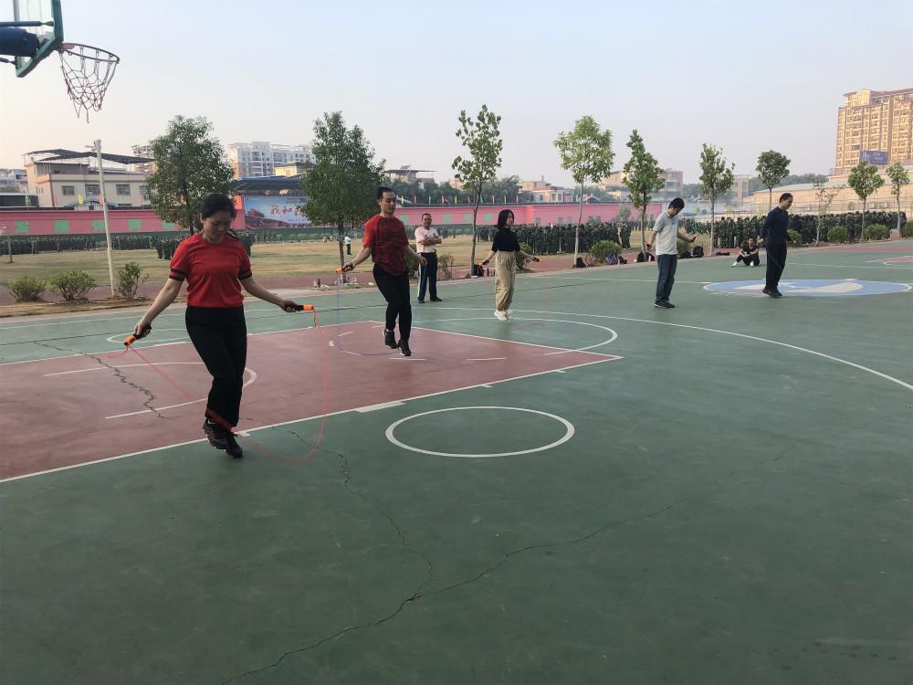 1575032070915458.jpg 1575032070915458.jpg